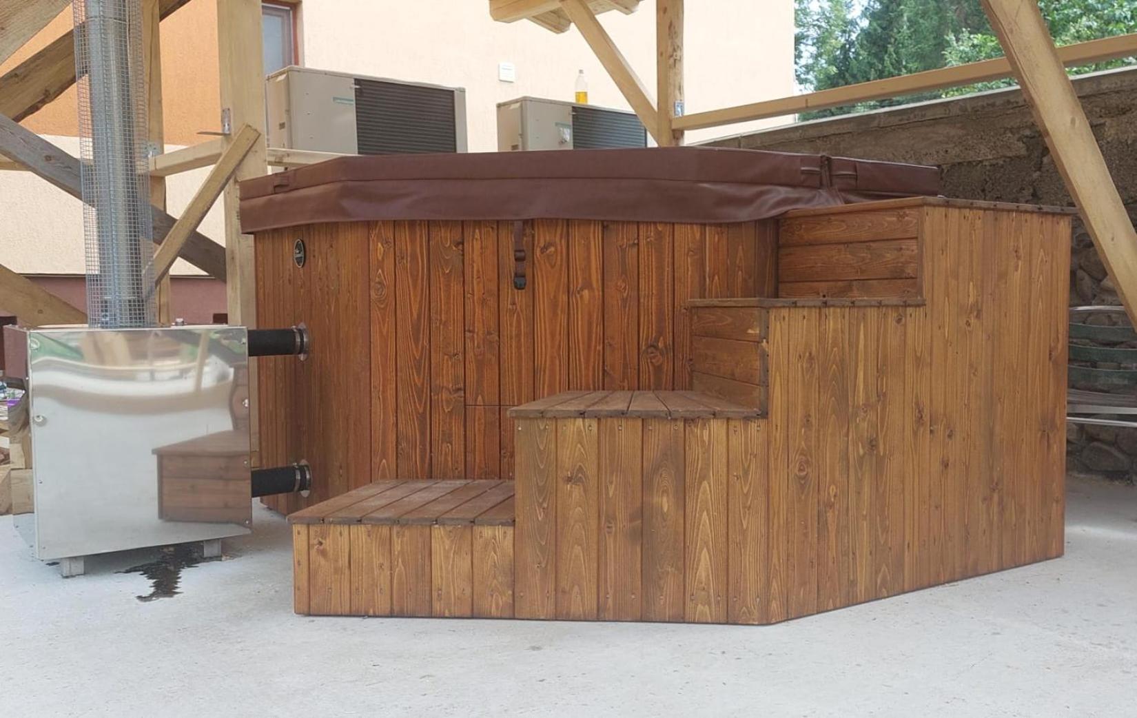 Pensiunea Adela Fundu Moldovei Exterior foto