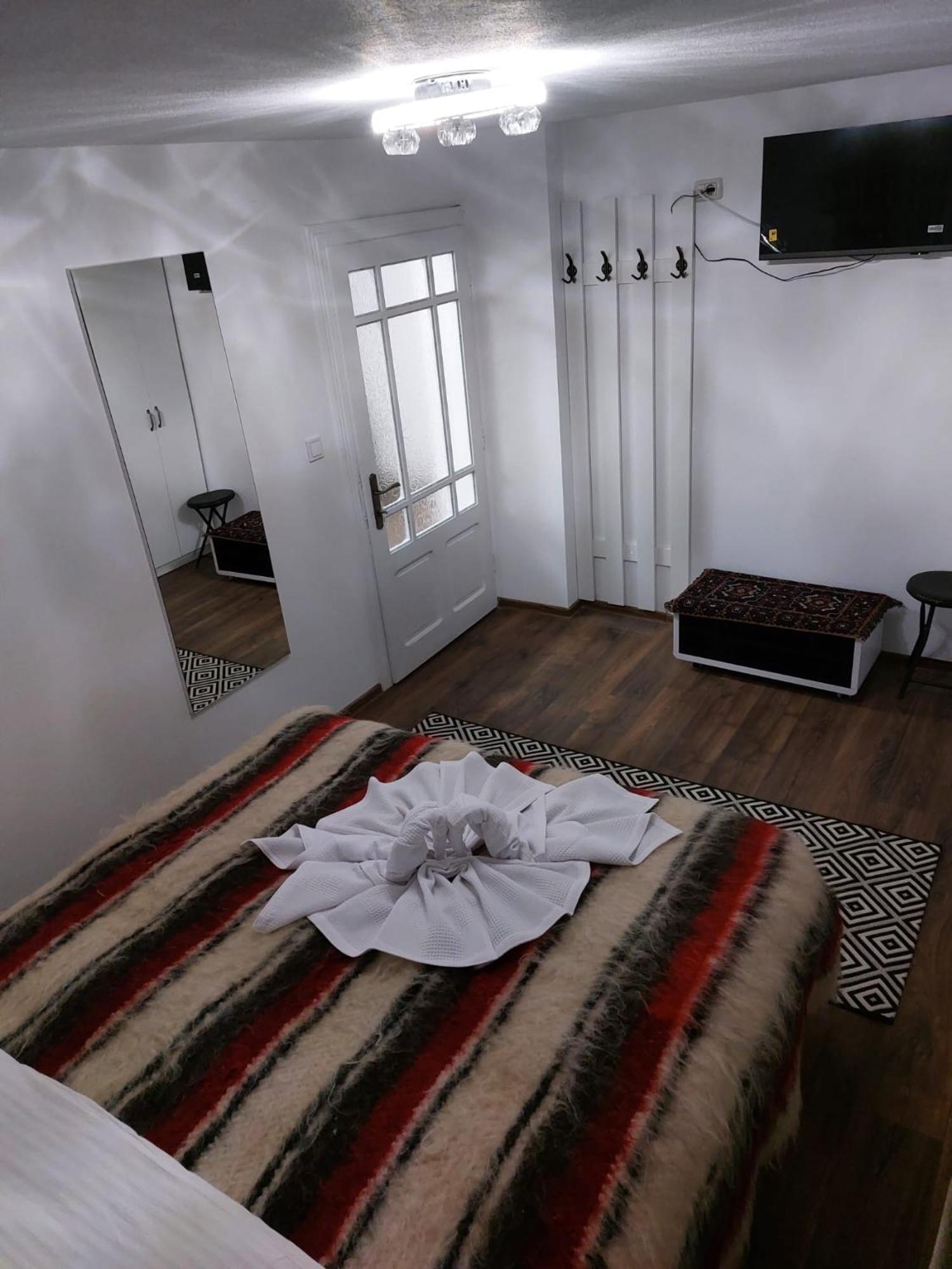 Pensiunea Adela Fundu Moldovei Exterior foto